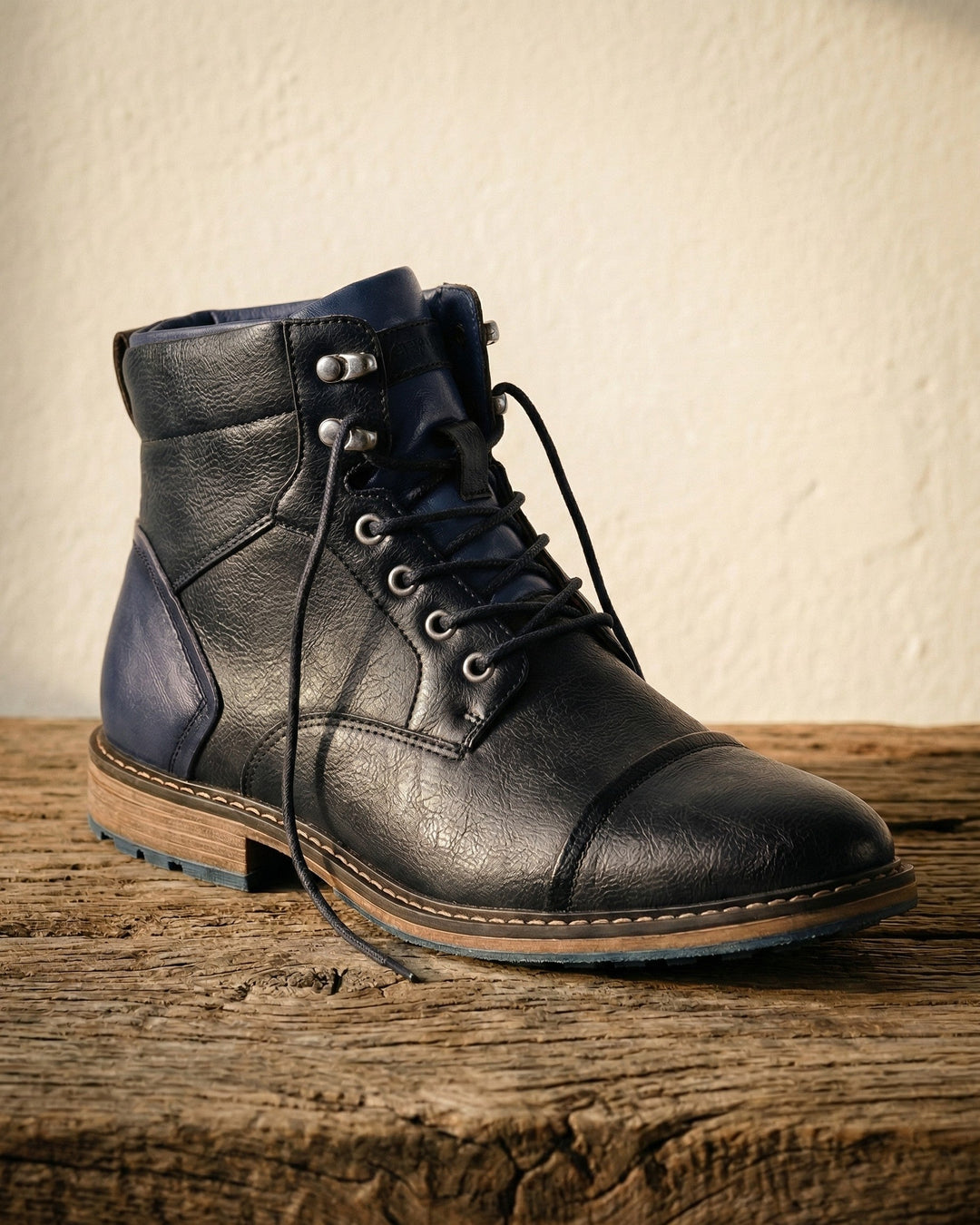 Tiberio Structured Leather Boot