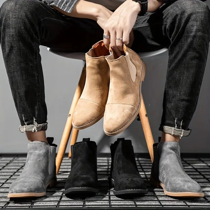 Giorgio Suede Chelsea Boots