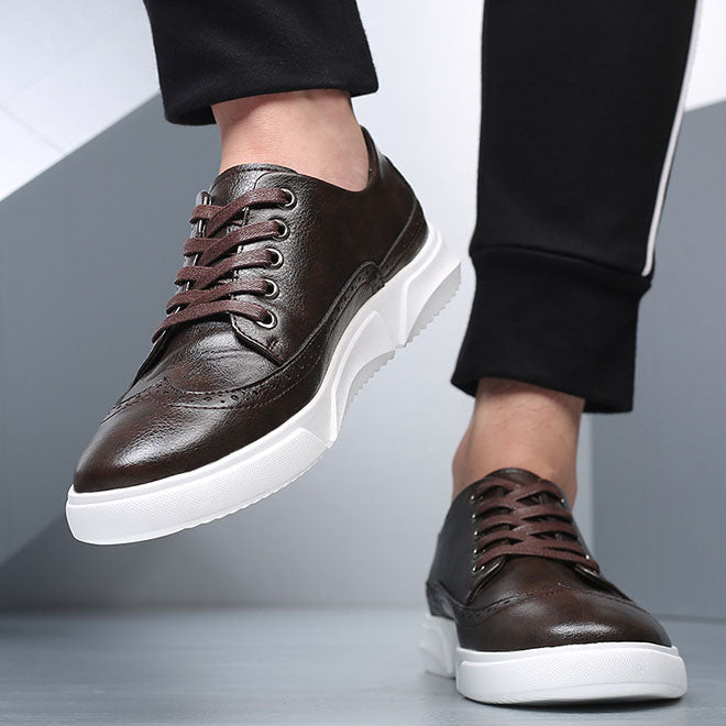 Adrián Brogue Detail Sneakers