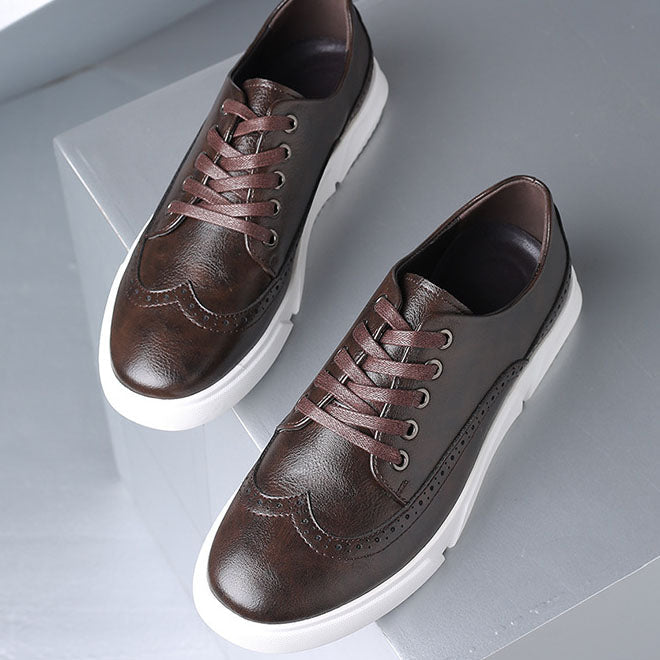 Adrián Brogue Detail Sneakers