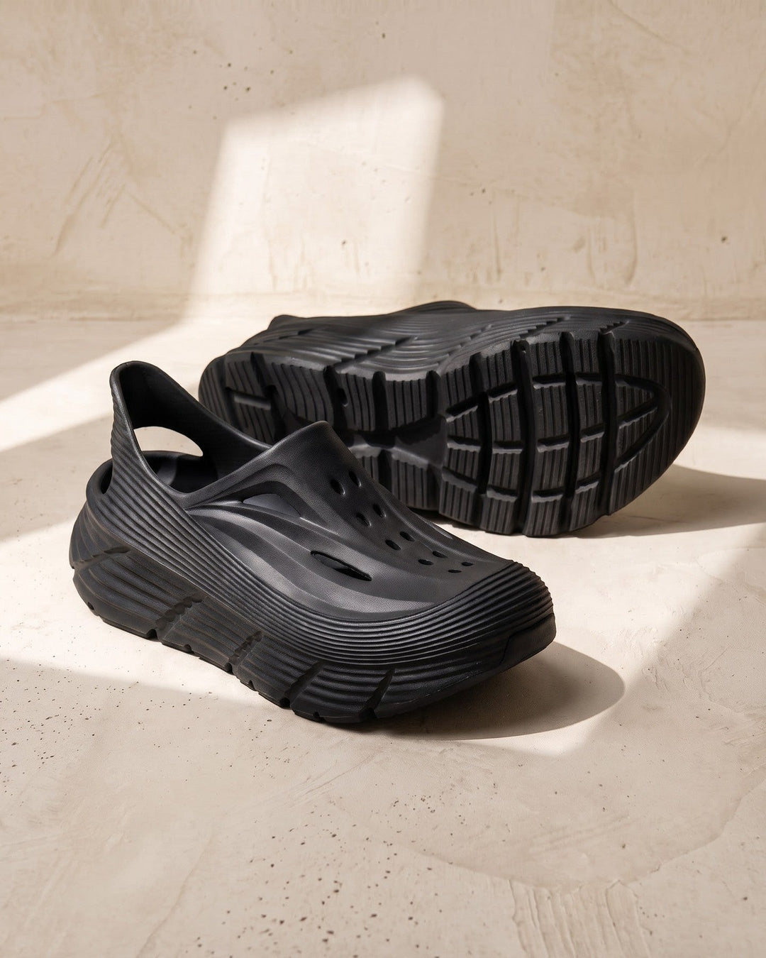 Ugo Slip-On Sneakers